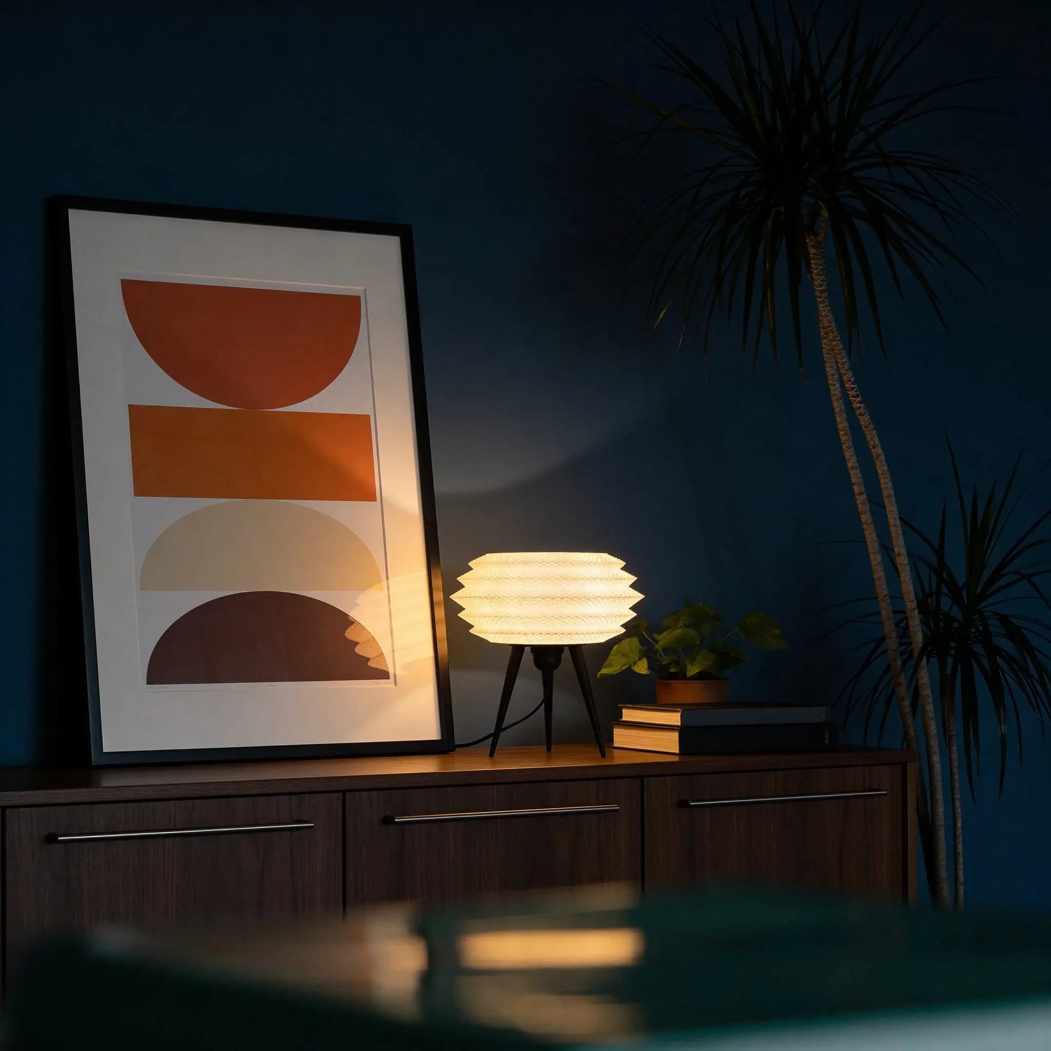 Blok3d Nuestro Catálogo Negro Lámpara Lunari – Ilumina tu espacio con ligereza y diseño único
