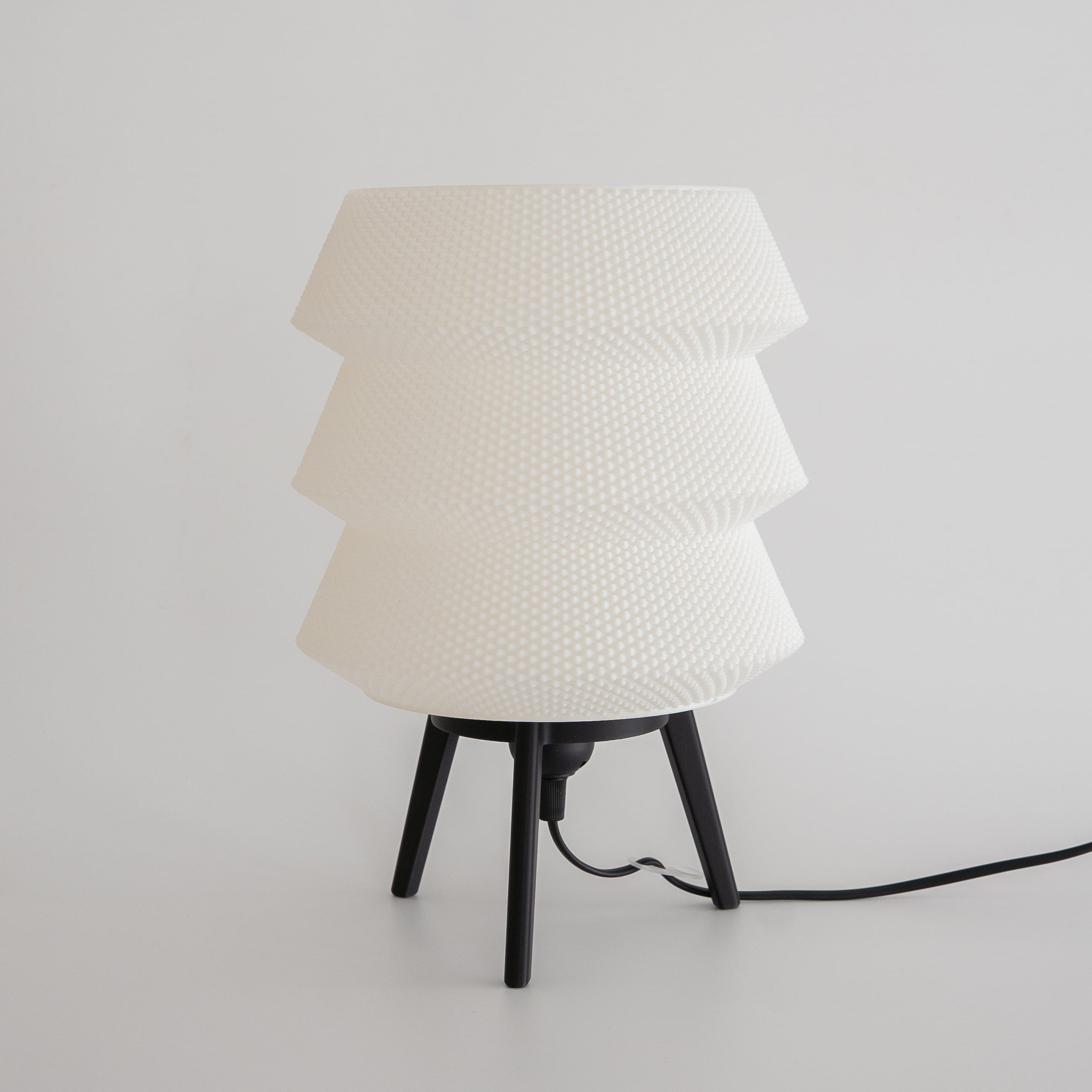 Blok3d Nuestro Catálogo Negro / 31cm / Blanco Lámpara Verola – Convierte tu espacio en un ambiente cálido y elegante
