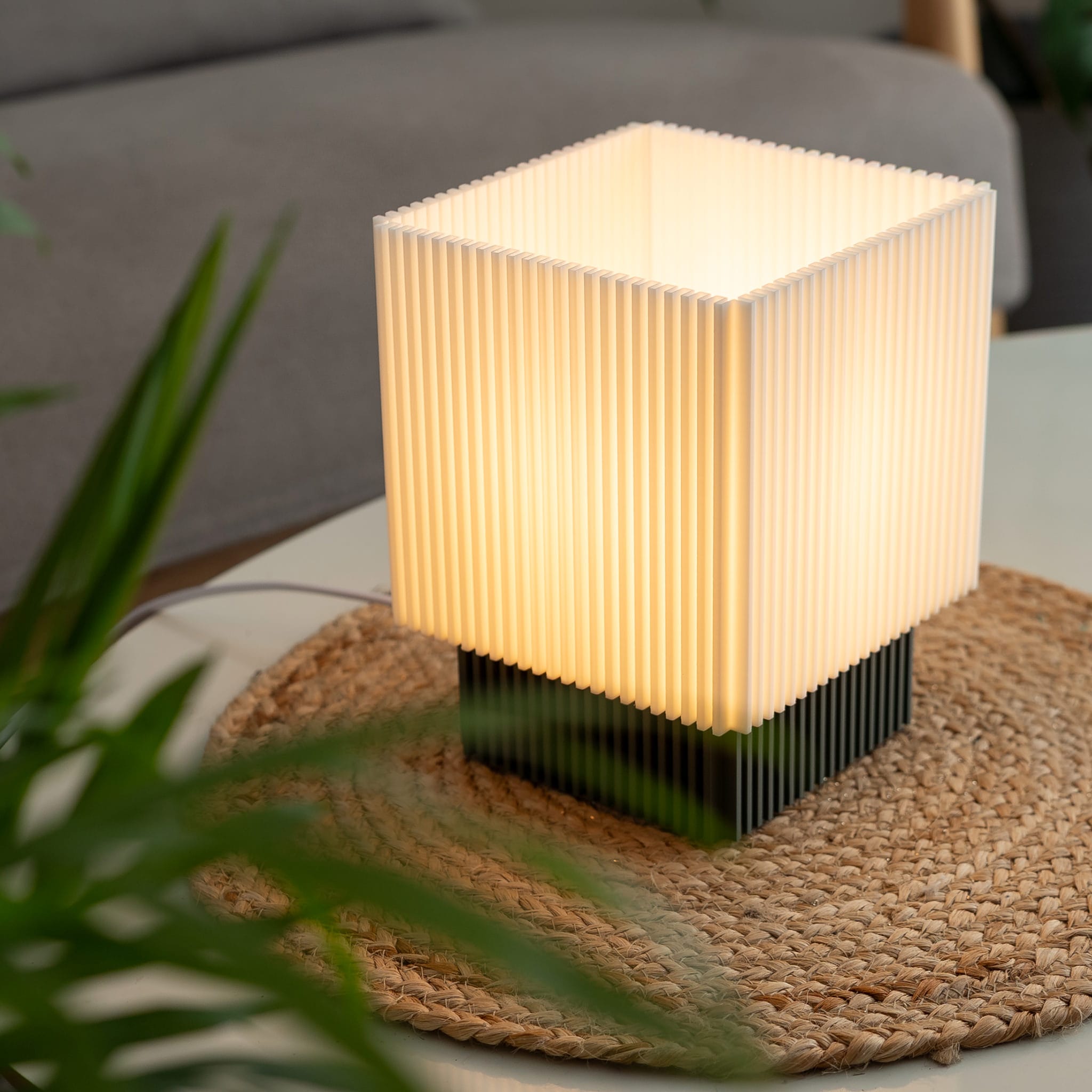 Blok 3D Nuestro Catálogo Lámpara Prism – Geometría que ilumina con precisión