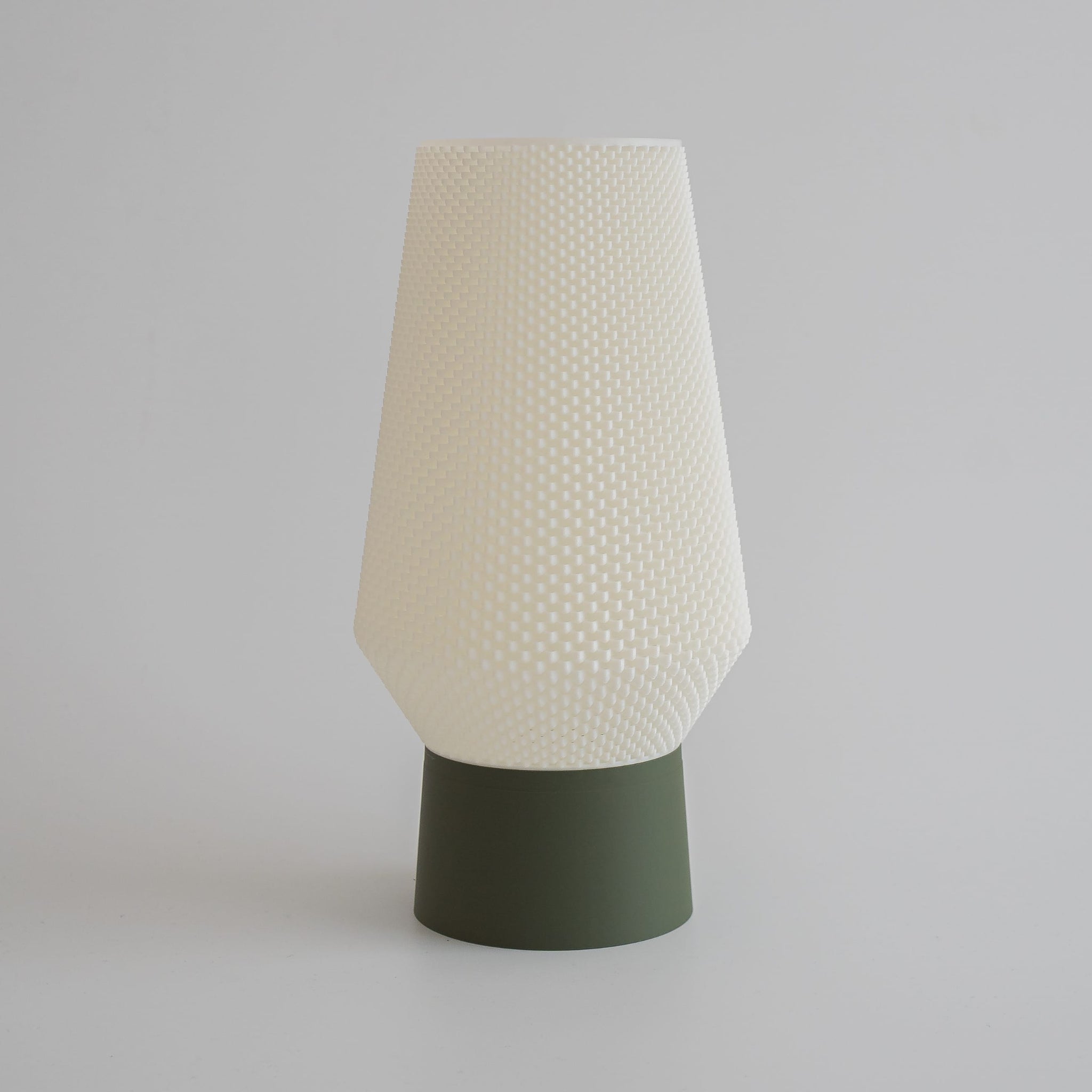 Blok3d Nuestro Catálogo Verde Oliva / Blanco Luvia – Lámpara